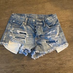 Size 0 American Eagle shorts